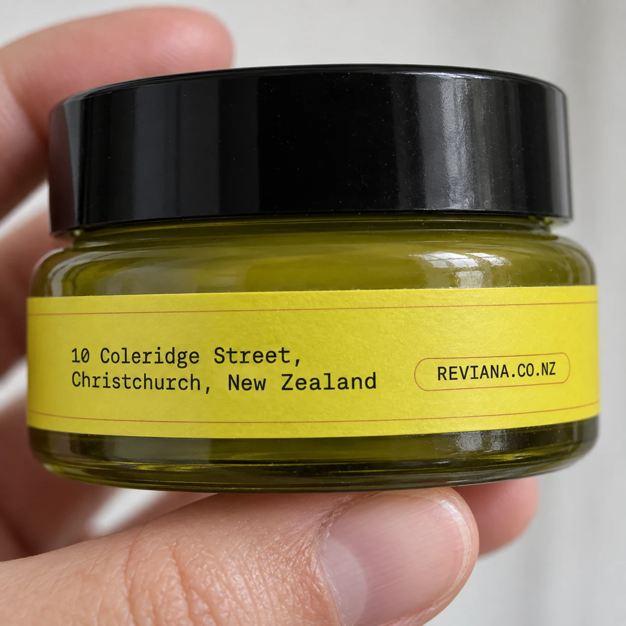 Close-up of the Reviana Eye Cream back label